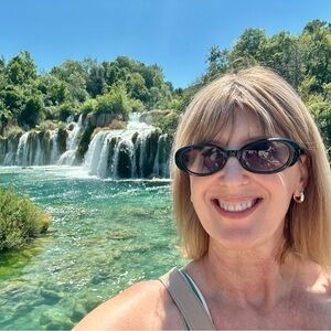 Meet your Posher, Jodi